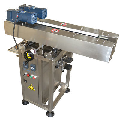 Transporteur de codage automatique pour les bouteilles de produits chimiques