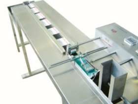 IS09001 100 m/min Codage de carte Transporteur d'alimentation par friction avec fonction de comptage