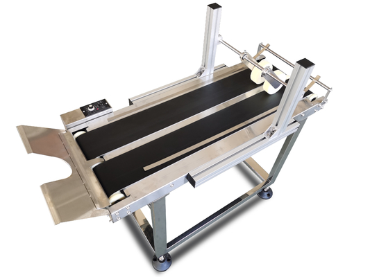 Équipement de réception de pièces d'alimentation à friction automatique